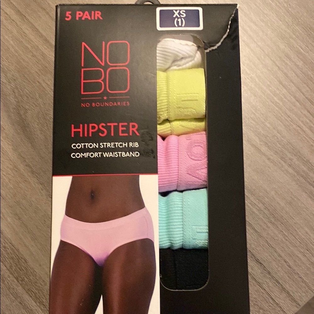 No Boundaries Hipster Panties 5-Pack - Multicolor NEW/ box torn in one corner.